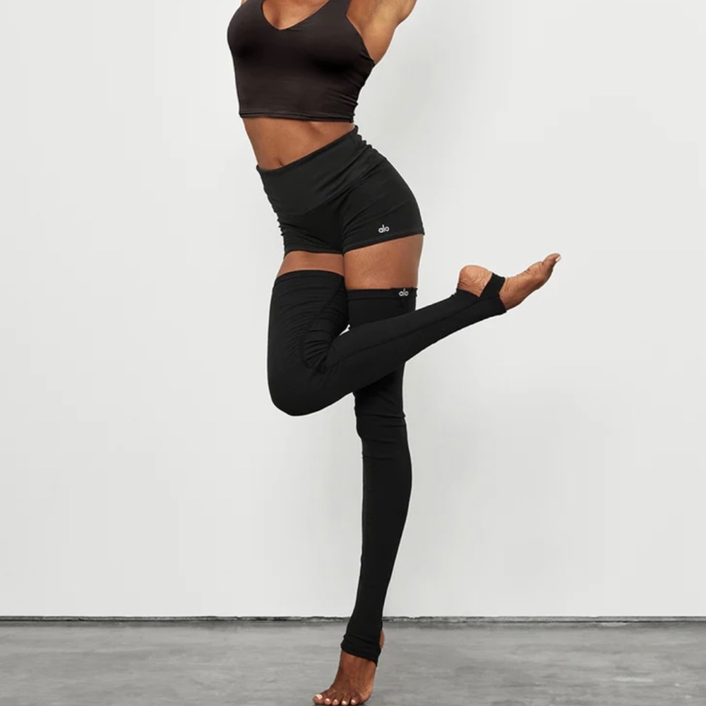 NWT ALO Goddess Leggings | Leg Warmers 🖤 Black Size M/L